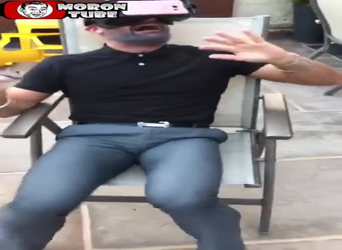 Video :Virtual reality seems to immerse some people in an unfathomable reality